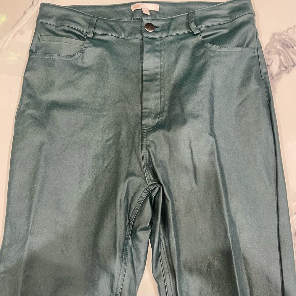 Gianni Bini Green slenderizing Slacks/Jeans Almost New - worn once